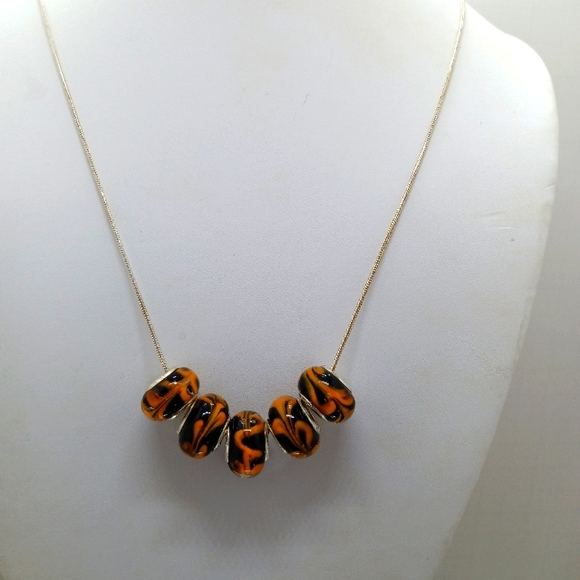 925 Necklace w/Lampwork round glass beads - Picture 2 of 2